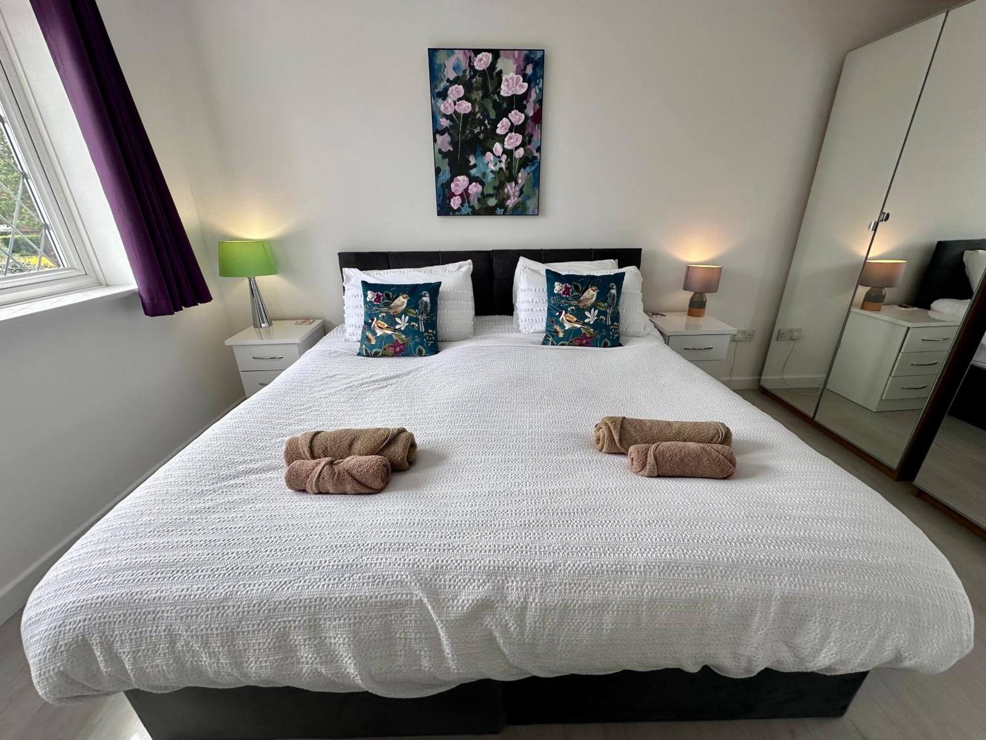 Beautiful House In South Cambridge, 14-Min Drive To The City Centre, Free Parking, No Sofabeds, Sleeps 6 Exterior foto